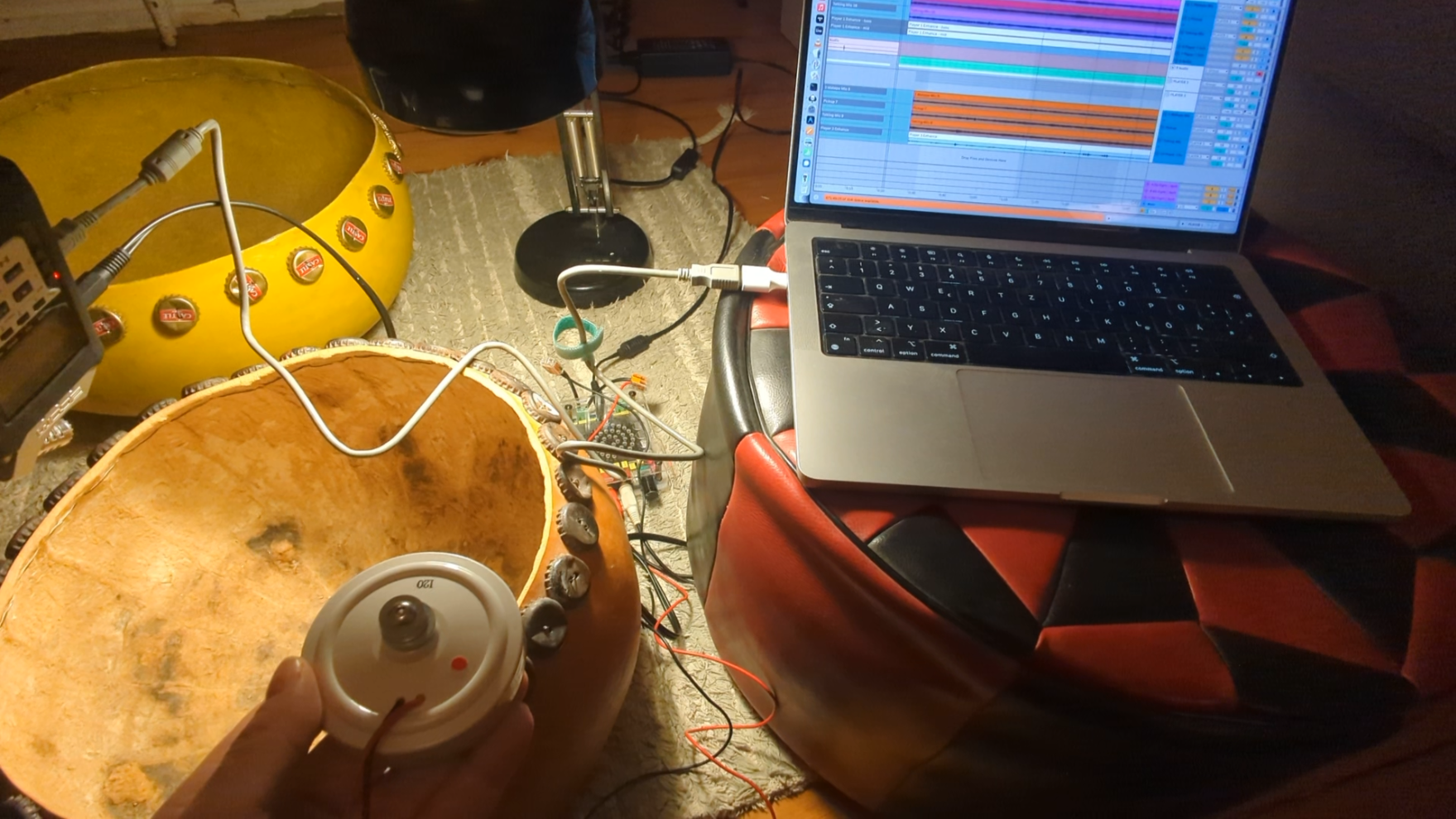 A buzzing effects unit